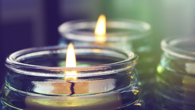 Mason Jar Candles Photo Credit Thinkstock